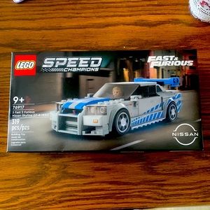 Fast and Furious Nissan Skyline GT-R (R34) Lego set